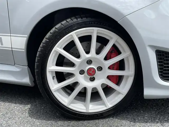 アバルト ５９５ エッセエッセ 神奈川県 2020(令2)年 1.3万km グレー 170台限定車/ワンオーナー/5MT/アクラボビッチマフラー/純正17インチAW/ブレンボブレーキ/LEDヘッドライト/リヤコーナーセンサー/Sabelt製ハーフレザーシート/純正ディスプレイオーディオ/純正USB/BT再生/ETC/RAZOシフトノブ/ステアスイッチ/キーレス/F/Rタイヤ24年製/R3/4/5/6年ディーラー整備記録/保証書・取説あり