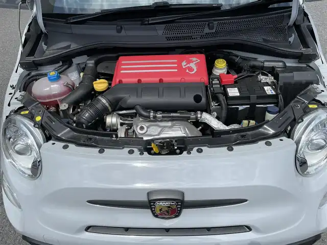 アバルト ５９５ エッセエッセ 神奈川県 2020(令2)年 1.3万km グレー 170台限定車/ワンオーナー/5MT/アクラボビッチマフラー/純正17インチAW/ブレンボブレーキ/LEDヘッドライト/リヤコーナーセンサー/Sabelt製ハーフレザーシート/純正ディスプレイオーディオ/純正USB/BT再生/ETC/RAZOシフトノブ/ステアスイッチ/キーレス/F/Rタイヤ24年製/R3/4/5/6年ディーラー整備記録/保証書・取説あり