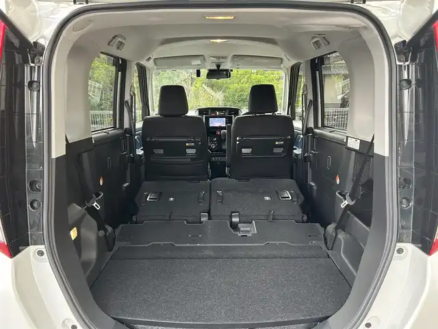 トヨタ ルーミー カスタムG 福岡県 2019(令1)年 2万km パールホワイトⅢ ・ECLIPSEナビ（フルセグ・DVD・CD・Bluetooth）/・バックカメラ/・両側パワースライドドア/・純正ドライブレコーダー（取扱説明書あり）/・ETC/・クルーズコントロール/・トヨタクリアランスソナー/・横滑り防止装置/・オートマチックハイビーム/・衝突軽減システム/・D/N席シートヒーター/・リヤシート格納/・シートバックテーブル（D/N席）/・電動格納ミラー/・純正サンシェード/・純正ドアバイザー/・ISOFIX/・取扱説明書/・保証書