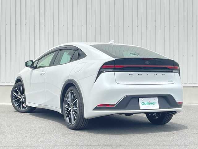 トヨタ プリウス G 群馬県 2024(令6)年 0.1万km未満 プラチナホワイトパールマイカ 登録済未使用車/純正ディスプレイオーディオ/・ナビキット/・TVキット/・Bluetooth/トヨタセーフティセンス/・プリクラッシュセーフティ/・レーンディパーチャーアラート/・アダプティブクルーズコントロール/・オートハイビーム/プッシュスタート/パノラマミックビューモニター/ブラインドスポットモニター/クリアランスソナー/リアクロストラフィックアラート/電動パーキングブレーキ/オートブレーキホールド/シートヒーター/ビルトインETC2.0/ステアリングスイッチ/純正フロアマット/純正19インチアルミホイール/スマートキー×1/LEDヘッドライト