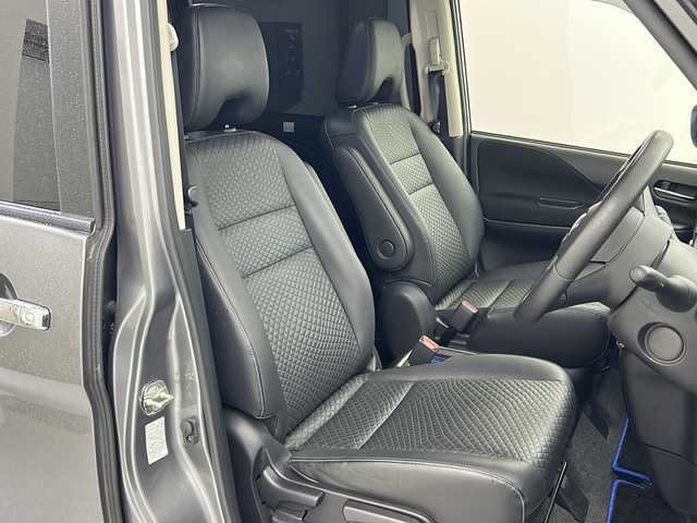 日産 セレナ e－パワー ハイウェイスター V 宮城県 2021(令3)年 2.6万km ダークメタルグレー/ダイヤモンドブラック プロパイロット/エマージェンシーブレーキ/側方支援/ブラインドスポットモニター/デジタルインナーミラー/全周囲カメラ/純正10インチSDナビ/・BT.CD.DVD.SD.USB.HDMI.ブルーレイ/フルセグTV/純正フリップダウンモニター/両側パワースライドドア/ハンズフリースライドドア/合皮シート/前席シートヒーター/ステアリングヒーター/ステアリングスイッチ/プッシュスタート/スマートキー×2/ETC/ドライブレコーダー（F）/電動パーキングブレーキ/LEDヘッドライト/LEDフォグライト/純正フロアマット/純正15インチAW/ロールサンシェード/シートバックテーブル/ドアバイザー