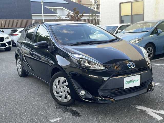 トヨタ アクア S 石川県 2018(平30)年 5.7万km ブラックマイカ KENWOODナビ/（ワンセグ/AM/FM/CD/DVD/Bluetooth）/ドライブレコーダー前後/ビルトインETC/バックカメラ/ECOMODE/横滑り防止システム/車両接近通報装置/ウィンカーミラー/保証書/取扱説明書