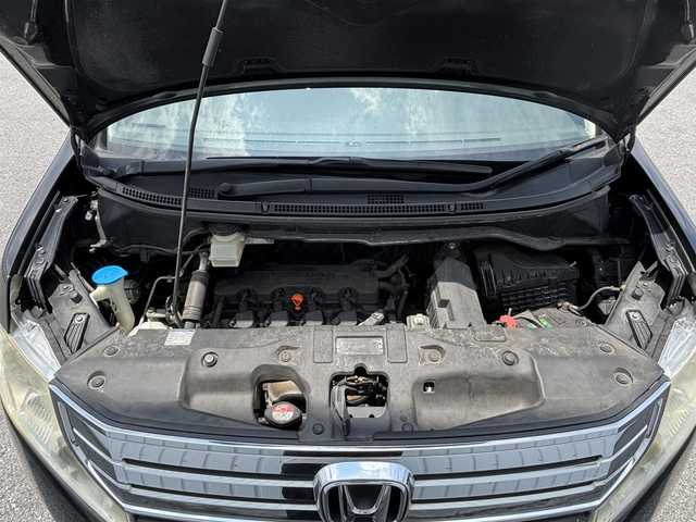 ホンダ ステップワゴン G Lパッケージ 滋賀県 2011(平23)年 13.5万km クリスタルブラックパール 純正7インチナビ（TV/CD/DVD)/両側スライドドア/後席モニター/バックカメラ/盗難防止装置/ビルトインETC/チップアップシート/HIDヘッドライト/純正フロアマット