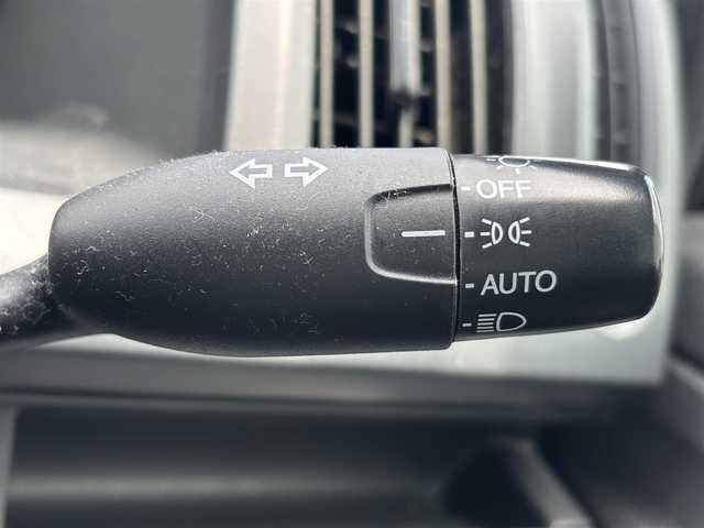 ホンダ ステップワゴン G Lパッケージ 滋賀県 2011(平23)年 13.5万km クリスタルブラックパール 純正7インチナビ（TV/CD/DVD)/両側スライドドア/後席モニター/バックカメラ/盗難防止装置/ビルトインETC/チップアップシート/HIDヘッドライト/純正フロアマット