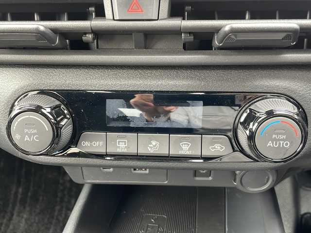 日産 ノート X 神奈川県 2022(令4)年 1万km ピュアホワイトパール 純正９インチメモリナビ iPod/AppleCarPlay/AndroidAuto/Bluetooth/アラウンドビューモニター　/車外サイドリアカメラ　/ＵＳＢポート　/前方ドライブレコーダー　/インテリジェントルームミラー/BSW /BSI /RCTA /純正フロアマット　/ドアバイザー/ダブルエアバッグ/衝突被害軽減システム
