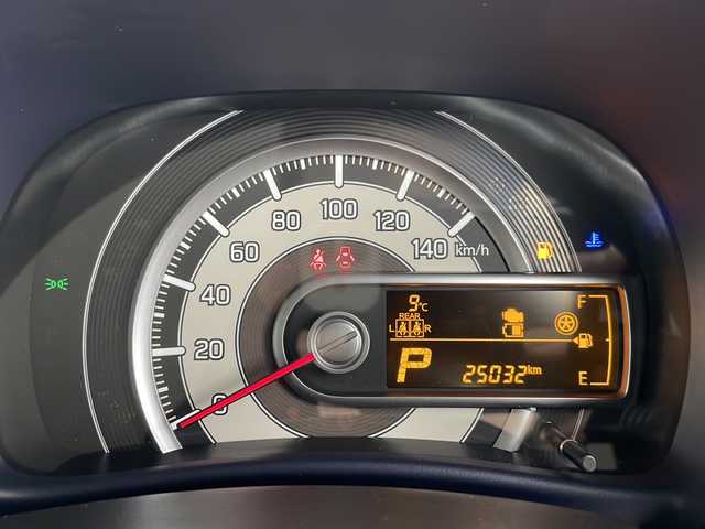 スズキ アルト ハイブリッドS 道央・札幌 2022(令4)年 2.5万km ソフトベージュメタリック ・4WD/・社外ディスプレイオーディオ&BT&AUX&Apple Car Play&Android Auto/・スズキセーフティサポート/・前席シートヒーター/・ドアミラーヒーター/・アイドリングストップ/・オートライト/・オートマチックハイビーム