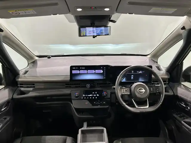 日産 セレナ ハイウェイスター V 愛知県 2023(令5)年 0.8万km ダイヤモンドブラック 純正１２．３インチディスプレイ/プロパイロット/アラウンドビューモニター/フリップダウンモニター/両側パワースライドドア/パドルシフト/ワイヤレス充電/デジタルインナーミラー/ビルトインETC2.0/USB入力端子/衝突軽減ブレーキ/ブラインドスポットモニター/車線逸脱警報/クリアランスソナー/踏み間違え防止システム/純正16インチアルミホイール/純正フロアマット