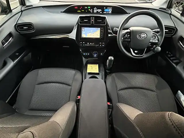 トヨタ プリウス SセーフティプラスⅡ 長崎県 2021(令3)年 2万km プラチナホワイトパールマイカ ワンオーナー/純正ナビ/(Bluetooth/CD/DVD)/フルセグTV/バックカメラ/全方位カメラ/ETC/ドライブレコーダー/レーダークルーズコントロール/セーフティセンス/レーンキープアシスト/オートマチックハイビーム/ブラインドスポットモニター/LEDヘッドランプ/禁煙車