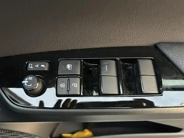 トヨタ プリウス SセーフティプラスⅡ 長崎県 2021(令3)年 2万km プラチナホワイトパールマイカ ワンオーナー/純正ナビ/(Bluetooth/CD/DVD)/フルセグTV/バックカメラ/全方位カメラ/ETC/ドライブレコーダー/レーダークルーズコントロール/セーフティセンス/レーンキープアシスト/オートマチックハイビーム/ブラインドスポットモニター/LEDヘッドランプ/禁煙車