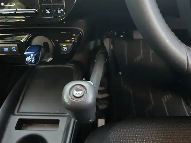 トヨタ プリウス SセーフティプラスⅡ 長崎県 2021(令3)年 2万km プラチナホワイトパールマイカ ワンオーナー/純正ナビ/(Bluetooth/CD/DVD)/フルセグTV/バックカメラ/全方位カメラ/ETC/ドライブレコーダー/レーダークルーズコントロール/セーフティセンス/レーンキープアシスト/オートマチックハイビーム/ブラインドスポットモニター/LEDヘッドランプ/禁煙車