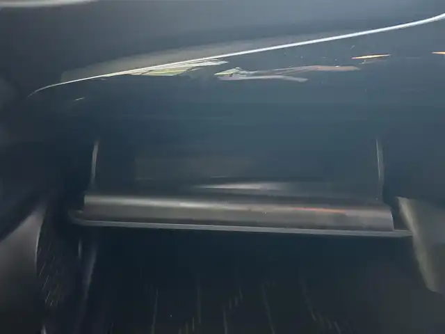 トヨタ プリウス SセーフティプラスⅡ 長崎県 2021(令3)年 2万km プラチナホワイトパールマイカ ワンオーナー/純正ナビ/(Bluetooth/CD/DVD)/フルセグTV/バックカメラ/全方位カメラ/ETC/ドライブレコーダー/レーダークルーズコントロール/セーフティセンス/レーンキープアシスト/オートマチックハイビーム/ブラインドスポットモニター/LEDヘッドランプ/禁煙車