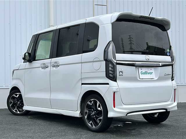 ホンダ Ｎ ＢＯＸ カスタム G L ターボ ホンダセンシング 三重県 2020(令2)年 5万km プラチナホワイトパール 純正8型ナビ /バックカメラ /前席シートヒーター /両側パワースライドドア/ビルトインETC /パドルシフト /レーダークルーズコントロール /レーンキープアシスト/オートハイビーム /オートライト/USB給電 /LEDヘッドライト/革巻きステアリング /ステアリングスイッチ/リヤサンシェード/電動格納ミラー /禁煙車