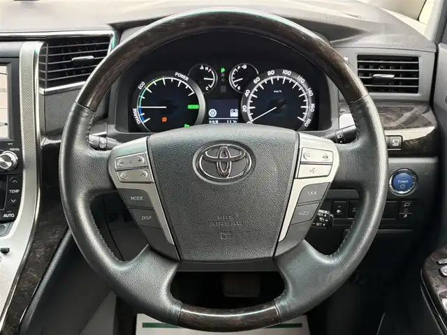 トヨタ ヴェルファイア ハイブリット ZR Gエディション 岩手県 2012(平24)年 8.8万km ホワイトパールクリスタルシャイン 4WD/ツインサンルーフ/フリップダウンモニター/全方位カメラ/両側パワースライドドア/クルーズコントロール/黒革シート/AC100V電源/純正ナビ/→フルセグTV/Bluetooth/FM/AM/ステアリングスイッチ/バックカメラ/アダプティブフロントライティングシステム/シートヒーター/パワーシート/〇プッシュスタート/〇電動格納ミラー/〇ドアバイザー/〇フロアマット/〇シガーソケット/〇スマートキー/オットマン/ETC/冬タイヤ純正アルミ車載