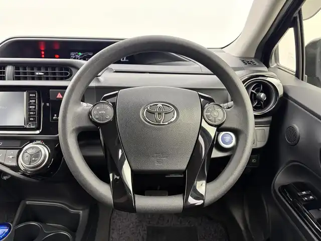トヨタ アクア S スタイルブラック 愛知県 2017(平29)年 3.2万km ダークブルーマイカ トヨタセーフティーセンス/プリクラッシュセーフティ/純正ナビ/・ワンセグTV/・Bluetooth/バックカメラ/ビルトインＥＴＣ/プッシュスタート/ＬＥＤヘッドライト/純正１５インチホイールキャップ