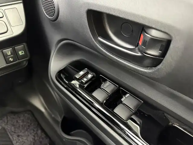 トヨタ アクア S スタイルブラック 愛知県 2017(平29)年 3.2万km ダークブルーマイカ トヨタセーフティーセンス/プリクラッシュセーフティ/純正ナビ/・ワンセグTV/・Bluetooth/バックカメラ/ビルトインＥＴＣ/プッシュスタート/ＬＥＤヘッドライト/純正１５インチホイールキャップ