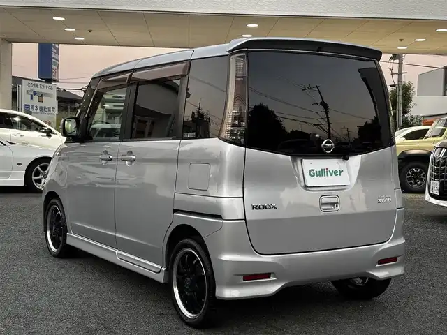 日産 ルークス ハイウェイスター 熊本県 2010(平22)年 7.4万km シルキーシルバーメタリック 社外メモリナビ（AVIC-MR207）/【ワンセグTV/Bluetooth/CD/DVD】/バックカメラ/デジタルインナーミラー/ドライブレコーダー/片側パワースライドドア/プッシュスタート/社外15インチアルミホイール/フォグランプ/スマートキー/オートエアコン/純正フロアマット/ドアバイザー