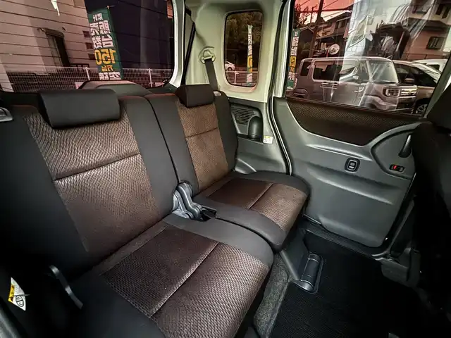 日産 ルークス ハイウェイスター 熊本県 2010(平22)年 7.4万km シルキーシルバーメタリック 社外メモリナビ（AVIC-MR207）/【ワンセグTV/Bluetooth/CD/DVD】/バックカメラ/デジタルインナーミラー/ドライブレコーダー/片側パワースライドドア/プッシュスタート/社外15インチアルミホイール/フォグランプ/スマートキー/オートエアコン/純正フロアマット/ドアバイザー