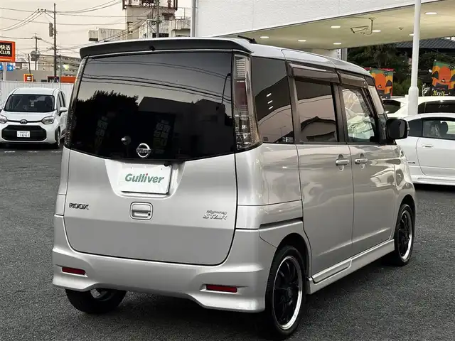 日産 ルークス ハイウェイスター 熊本県 2010(平22)年 7.4万km シルキーシルバーメタリック 社外メモリナビ（AVIC-MR207）/【ワンセグTV/Bluetooth/CD/DVD】/バックカメラ/デジタルインナーミラー/ドライブレコーダー/片側パワースライドドア/プッシュスタート/社外15インチアルミホイール/フォグランプ/スマートキー/オートエアコン/純正フロアマット/ドアバイザー