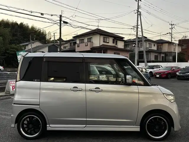 日産 ルークス ハイウェイスター 熊本県 2010(平22)年 7.4万km シルキーシルバーメタリック 社外メモリナビ（AVIC-MR207）/【ワンセグTV/Bluetooth/CD/DVD】/バックカメラ/デジタルインナーミラー/ドライブレコーダー/片側パワースライドドア/プッシュスタート/社外15インチアルミホイール/フォグランプ/スマートキー/オートエアコン/純正フロアマット/ドアバイザー
