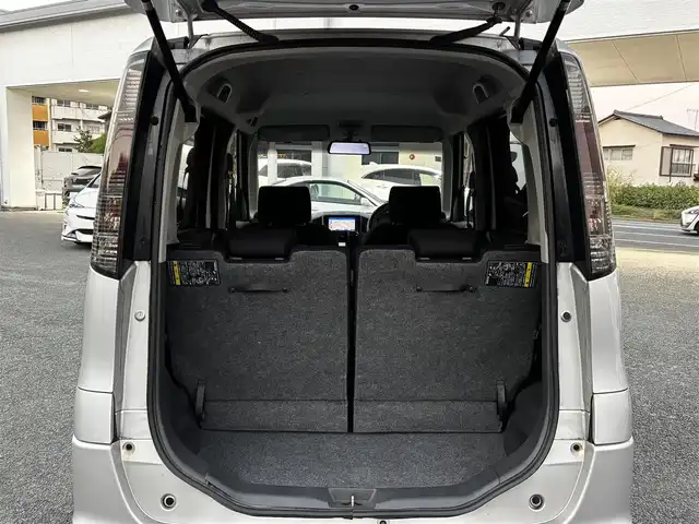 日産 ルークス ハイウェイスター 熊本県 2010(平22)年 7.4万km シルキーシルバーメタリック 社外メモリナビ（AVIC-MR207）/【ワンセグTV/Bluetooth/CD/DVD】/バックカメラ/デジタルインナーミラー/ドライブレコーダー/片側パワースライドドア/プッシュスタート/社外15インチアルミホイール/フォグランプ/スマートキー/オートエアコン/純正フロアマット/ドアバイザー