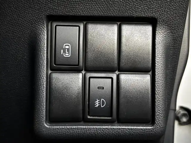 日産 ルークス ハイウェイスター 熊本県 2010(平22)年 7.4万km シルキーシルバーメタリック 社外メモリナビ（AVIC-MR207）/【ワンセグTV/Bluetooth/CD/DVD】/バックカメラ/デジタルインナーミラー/ドライブレコーダー/片側パワースライドドア/プッシュスタート/社外15インチアルミホイール/フォグランプ/スマートキー/オートエアコン/純正フロアマット/ドアバイザー