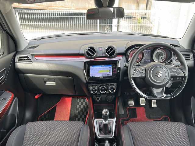 スズキ スイフト スポーツ セーフティPKG 愛知県 2019(平31)年 3万km プレミアムシルバーメタリック ワンオーナー/社外ナビ/フルセグTV・Bluetooth・USB・SD/スマートキー/プッシュスタート/ステアリングスイッチ/アダプティブクルーズコントロール/デュアルセンサーブレーキサポート/車線逸脱警報/運転席シートヒーター/LEDヘッドライト/ETC/純正フロアマット/純正ドアバイザー/保証書/取扱説明書/スペアスマートキー