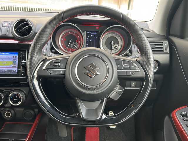 スズキ スイフト スポーツ セーフティPKG 愛知県 2019(平31)年 3万km プレミアムシルバーメタリック ワンオーナー/社外ナビ/フルセグTV・Bluetooth・USB・SD/スマートキー/プッシュスタート/ステアリングスイッチ/アダプティブクルーズコントロール/デュアルセンサーブレーキサポート/車線逸脱警報/運転席シートヒーター/LEDヘッドライト/ETC/純正フロアマット/純正ドアバイザー/保証書/取扱説明書/スペアスマートキー