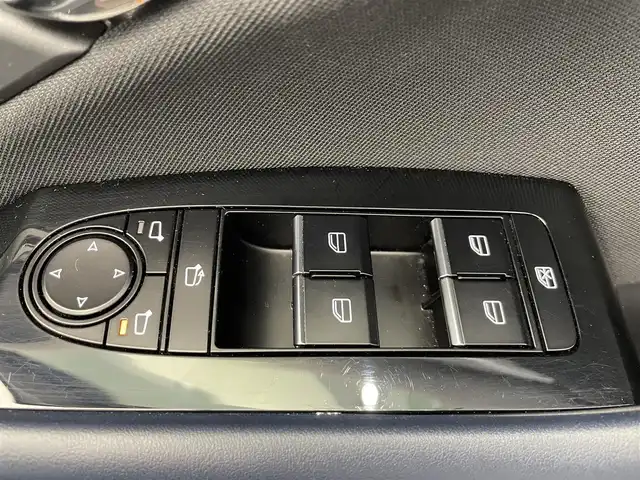 マツダ ＣＸ－３０ XD プロアクティブ 鹿児島県 2020(令2)年 6.6万km スノーフレイクホワイトパールマイカ 禁煙車/純正SDナビ(CD/DVD/Bluetooth/フルセグTV)/バックモニター/i-ACTIVSENSE/・スマートブレーキサポート/・レーンキープアシストシステム/・マツダレーダークルーズコントロール/・交通標識認識システム/・アダプティブLEDヘッドライト/・ブラインドスポットモニター/前後コーナーセンサー/オートライト/オートマチックハイビーム/パワーバックドア/前後ドライブレコーダー/ETC/純正フロアマット/純正アルミホイール/ドアバイザー