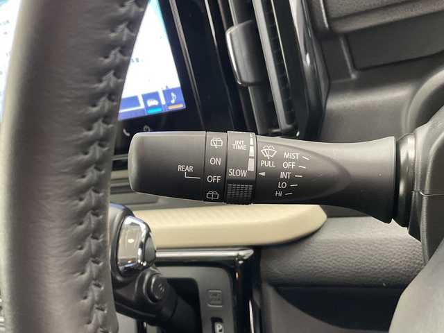 スズキ ソリオ HV MZ 愛知県 2022(令4)年 3.2万km ピュアホワイトP スズキセーフティサポート/純正9型ディスプレイオーディオナビ/全方位カメラ/両側パワースライドドア/レーダークルーズコントロール/シートヒーター/バックカメラ/ヘッドアップディスプレイ/コーナーセンサー/純正アルミホイール/LEDヘッドライト/オートマチックハイビーム/ETC/衝突軽減システム/フルセグ/Bluetooth/ステアリングスイッチ/スマートキー/プッシュスタート