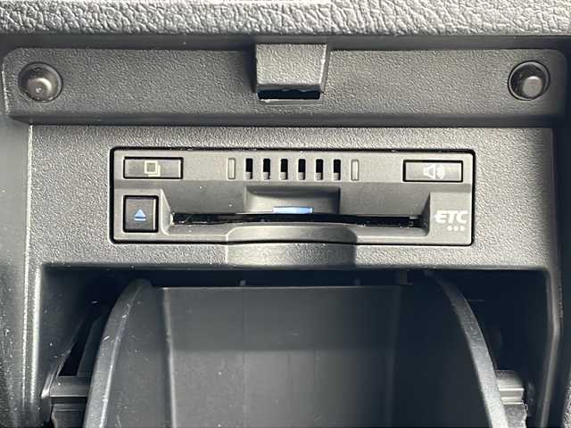 トヨタ ヴェルファイア ハイブリット Z ゴールデンアイズ 青森県 2020(令2)年 6.2万km ホワイトパールクリスタルシャイン ・4WD/・サンルーフ/・純正メーカーOPナビ/・フリップダウンモニター/・フルセグ/CD/DVD/BT/・両側パワースライドドア/・衝突軽減ブレーキ/・レーンキープアシスト/・レーダークルーズコントロール/・盗難防止装置/・前後コーナーセンサー/・ドライブレコーダー/・プッシュスタート/・スマートキー/・純正フロアマット/・オートライト/・オートマチックハイビーム/・LEDヘッドライト/・ハーフレザーシート/・社外18AW/・保証書・取説あり