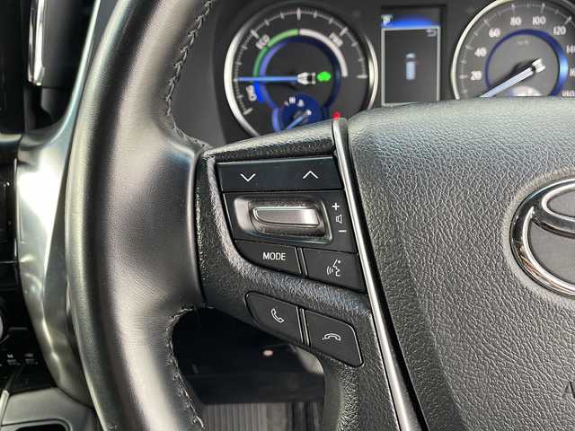 トヨタ ヴェルファイア ハイブリット Z ゴールデンアイズ 青森県 2020(令2)年 6.2万km ホワイトパールクリスタルシャイン ・4WD/・サンルーフ/・純正メーカーOPナビ/・フリップダウンモニター/・フルセグ/CD/DVD/BT/・両側パワースライドドア/・衝突軽減ブレーキ/・レーンキープアシスト/・レーダークルーズコントロール/・盗難防止装置/・前後コーナーセンサー/・ドライブレコーダー/・プッシュスタート/・スマートキー/・純正フロアマット/・オートライト/・オートマチックハイビーム/・LEDヘッドライト/・ハーフレザーシート/・社外18AW/・保証書・取説あり