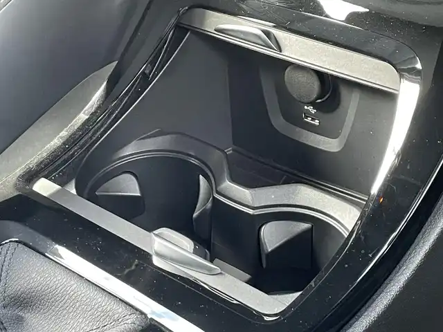 ＢＭＷ ＢＭＷ Ｘ２ xDrive 20d MスポーツX 群馬県 2021(令3)年 5.7万km アルピンホワイトⅢ インテリジェントセーフティ/・衝突警告・被害軽減ブレーキ/・歩行者検知/・車線逸脱警告・変更警告/・アクティブ・セーフティ機能/純正メーカーナビゲーション/（BT/USB/ラジオ）/バックカメラ/純正前後ドライブレコーダー/ハーフレザーシート/前席パワーシート（D席メモリあり）/前席シートヒーター/レーダークルーズコントロール/パドルシフト/ETC/クリアランスソナー/LEDヘッドライト/ステアリングスイッチ/アイドリングストップ/パワーバックドア/電格ミラー/純正フロアマット/純正19インチアルミホイール/純正スタッドレスタイヤ積み込み