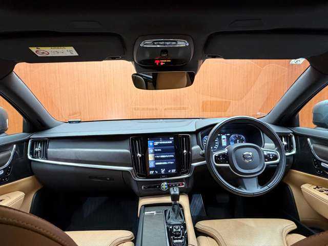 ボルボ Ｖ９０ クロスカントリー D4 AWD サマム 千葉県 2019(平31)年 6.6万km オスミウムグレーM パノラマＳＲ　/ｈ／ｋサウンド　/純正ナビ　/３６０°カメラ　/ＡＣＣ　/ＨＵＤ　/キャメルレザー　/シートヒーター　/ベンチレーター　/パワーシート　/ＬＥＤヘッドライト　/ハイビームアシスト　/ＢＬＩＳ　/自動駐車　/ＥＴＣ