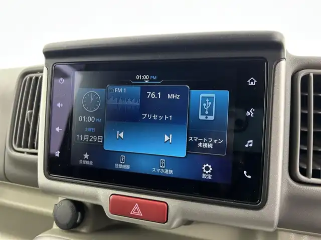 スズキ エブリィ ワゴン PZターボ スペシャル ハイルーフ 千葉県 2025(令7)年 1.2万km パールホワイト  デュアルカメラブレーキサポート/・誤発進抑制機能（後方含む）/・車線逸脱警報機能/・ふらつき警報機能/・先行車発進お知らせ機能/・後退時ブレーキサポート/・ヒルホールドコントロール/・ハイビームアシスト/・パーキングセンサー（リア）/ 純正7インチディスプレイオーディオ/・AM/FMラジオ/・スマートフォン連携機能/（Apple CarPlay / Android Auto）/・バックカメラ/・USB外部接続ソケット（タイプA）/・ハンズフリーマイク/・GPSアンテナ/両側パワースライドドア/左側オートステップ/LEDヘッドライト/フォグランプ/スマートキー/純正ラバーマット