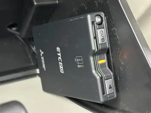 スズキ エブリィ ワゴン PZターボ スペシャル ハイルーフ 千葉県 2025(令7)年 1.2万km パールホワイト  デュアルカメラブレーキサポート/・誤発進抑制機能（後方含む）/・車線逸脱警報機能/・ふらつき警報機能/・先行車発進お知らせ機能/・後退時ブレーキサポート/・ヒルホールドコントロール/・ハイビームアシスト/・パーキングセンサー（リア）/ 純正7インチディスプレイオーディオ/・AM/FMラジオ/・スマートフォン連携機能/（Apple CarPlay / Android Auto）/・バックカメラ/・USB外部接続ソケット（タイプA）/・ハンズフリーマイク/・GPSアンテナ/両側パワースライドドア/左側オートステップ/LEDヘッドライト/フォグランプ/スマートキー/純正ラバーマット