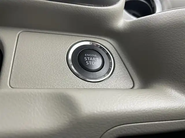 スズキ エブリィ ワゴン PZターボ スペシャル ハイルーフ 千葉県 2025(令7)年 1.2万km パールホワイト  デュアルカメラブレーキサポート/・誤発進抑制機能（後方含む）/・車線逸脱警報機能/・ふらつき警報機能/・先行車発進お知らせ機能/・後退時ブレーキサポート/・ヒルホールドコントロール/・ハイビームアシスト/・パーキングセンサー（リア）/ 純正7インチディスプレイオーディオ/・AM/FMラジオ/・スマートフォン連携機能/（Apple CarPlay / Android Auto）/・バックカメラ/・USB外部接続ソケット（タイプA）/・ハンズフリーマイク/・GPSアンテナ/両側パワースライドドア/左側オートステップ/LEDヘッドライト/フォグランプ/スマートキー/純正ラバーマット