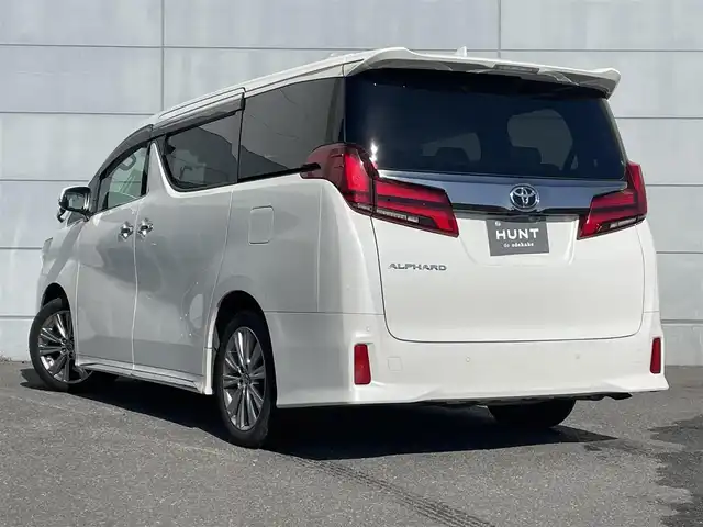 トヨタ アルファード S タイプゴールドⅡ 千葉県 2021(令3)年 4.6万km ホワイトパールクリスタルシャイン トヨタセーフティセンス/・衝突軽減ブレーキ/レーンキープアシスト/・レーダークルーズコントロール/オートハイビーム/・クリアランスソナー/標識認識/純正フリップダウンモニター/純正9インチディスプレイナビ/・フルセグ/BT/USB/カープレイ/バックカメラ/ステアリングスイッチ/ETC/両側パワースライドドア/MTモード/電動パーキングブレーキ/ハーフレザーシート/ステアリングヒーター/LEDヘッドライト/オートライト/フォグライト/スマートキー/プッシュスタート/純正フロアマット/純正18インチAW