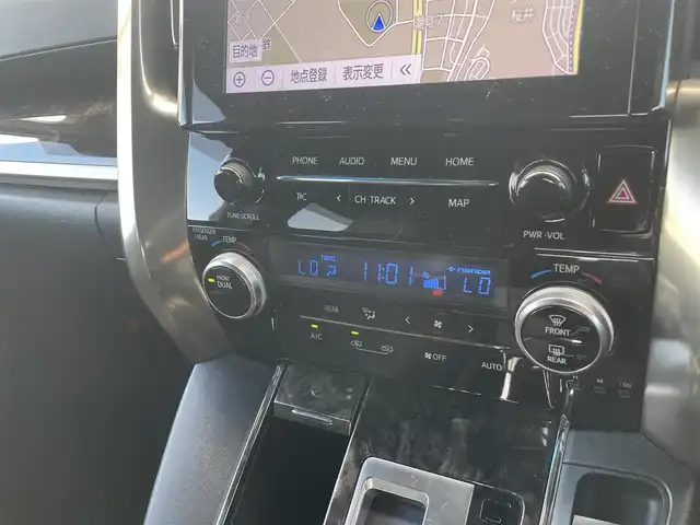 トヨタ アルファード S タイプゴールドⅡ 千葉県 2021(令3)年 4.6万km ホワイトパールクリスタルシャイン トヨタセーフティセンス/・衝突軽減ブレーキ/レーンキープアシスト/・レーダークルーズコントロール/オートハイビーム/・クリアランスソナー/標識認識/純正フリップダウンモニター/純正9インチディスプレイナビ/・フルセグ/BT/USB/カープレイ/バックカメラ/ステアリングスイッチ/ETC/両側パワースライドドア/MTモード/電動パーキングブレーキ/ハーフレザーシート/ステアリングヒーター/LEDヘッドライト/オートライト/フォグライト/スマートキー/プッシュスタート/純正フロアマット/純正18インチAW