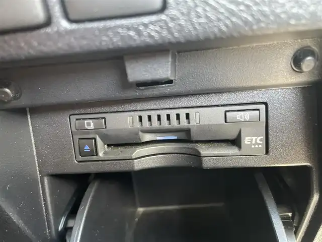 トヨタ アルファード S タイプゴールドⅡ 千葉県 2021(令3)年 4.6万km ホワイトパールクリスタルシャイン トヨタセーフティセンス/・衝突軽減ブレーキ/レーンキープアシスト/・レーダークルーズコントロール/オートハイビーム/・クリアランスソナー/標識認識/純正フリップダウンモニター/純正9インチディスプレイナビ/・フルセグ/BT/USB/カープレイ/バックカメラ/ステアリングスイッチ/ETC/両側パワースライドドア/MTモード/電動パーキングブレーキ/ハーフレザーシート/ステアリングヒーター/LEDヘッドライト/オートライト/フォグライト/スマートキー/プッシュスタート/純正フロアマット/純正18インチAW