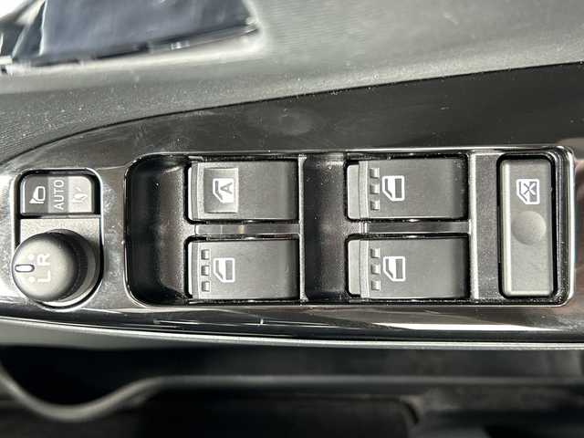 ダイハツ タント X VS SAⅢ 沖縄県 2019(平31)年 0.9万km ライトローズマイカメタリックⅡ 純正ナビ/CD/DVD/BT/フルセグＴＶ/アラウンドビューモニター/バックカメラ/両側パワースライドドア/ＬＥＤオートライト/シートヒーター/純正１４インチアルミホイール/ドライブレコーダー/後方コーナーセンサー/アイドリングストップ/オートマチックハイビーム/横滑り防止装置/衝突被害軽減システム/リアロールサンシェード/電格ミラー/ワンオーナー