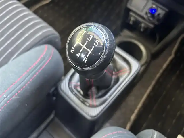 スズキ アルト ワークス 愛知県 2021(令3)年 3万km ブルーイッシュブラックパール3 社外ナビ（AVIC-RW711）　４ＷＤ　５ＭＴ　ワンオーナー　社外ナビ　フルセグＴＶ　ＤＶＤ再生　Ｂｌｕｅｔｏｏｔｈ接続　ＥＴＣ　ＨＩＤオートライト　フォグランプ　スマートキー　プッシュスタート　夏タイヤＡＷセット積み込み