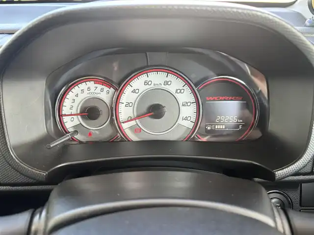 スズキ アルト ワークス 愛知県 2021(令3)年 3万km ブルーイッシュブラックパール3 社外ナビ（AVIC-RW711）　４ＷＤ　５ＭＴ　ワンオーナー　社外ナビ　フルセグＴＶ　ＤＶＤ再生　Ｂｌｕｅｔｏｏｔｈ接続　ＥＴＣ　ＨＩＤオートライト　フォグランプ　スマートキー　プッシュスタート　夏タイヤＡＷセット積み込み