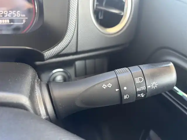 スズキ アルト ワークス 愛知県 2021(令3)年 3万km ブルーイッシュブラックパール3 社外ナビ（AVIC-RW711）　４ＷＤ　５ＭＴ　ワンオーナー　社外ナビ　フルセグＴＶ　ＤＶＤ再生　Ｂｌｕｅｔｏｏｔｈ接続　ＥＴＣ　ＨＩＤオートライト　フォグランプ　スマートキー　プッシュスタート　夏タイヤＡＷセット積み込み