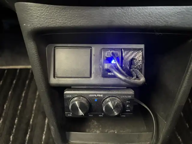 スズキ アルト ワークス 愛知県 2021(令3)年 3万km ブルーイッシュブラックパール3 社外ナビ（AVIC-RW711）　４ＷＤ　５ＭＴ　ワンオーナー　社外ナビ　フルセグＴＶ　ＤＶＤ再生　Ｂｌｕｅｔｏｏｔｈ接続　ＥＴＣ　ＨＩＤオートライト　フォグランプ　スマートキー　プッシュスタート　夏タイヤＡＷセット積み込み