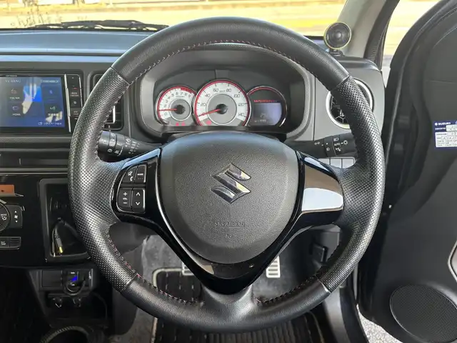 スズキ アルト ワークス 愛知県 2021(令3)年 3万km ブルーイッシュブラックパール3 社外ナビ（AVIC-RW711）　４ＷＤ　５ＭＴ　ワンオーナー　社外ナビ　フルセグＴＶ　ＤＶＤ再生　Ｂｌｕｅｔｏｏｔｈ接続　ＥＴＣ　ＨＩＤオートライト　フォグランプ　スマートキー　プッシュスタート　夏タイヤＡＷセット積み込み