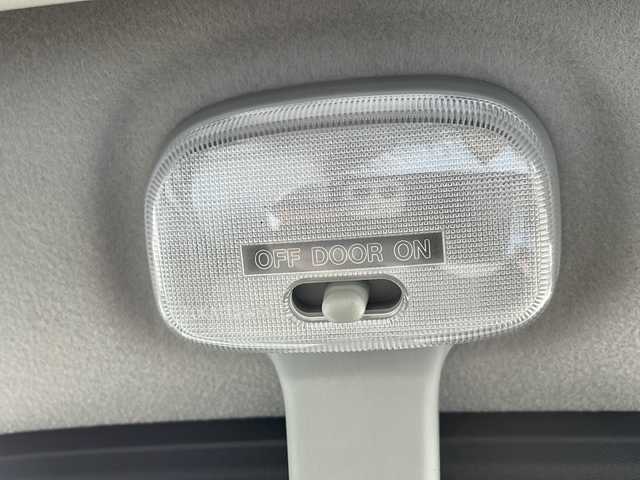 日産 ＮＶ１００クリッパー リオ G 静岡県 2022(令4)年 0.2万km ムーンライトバイオレット ワンオーナー/純正ナビ/・Bluetooth/・フルセグTV/・CD/・USB入力端子/バックカメラ/ドライブレコーダー/シートヒーター（D席）/両側パワースライドドア/アイドリングストップ/レーンキープアシスト/衝突被害軽減システム/後方コーナーセンサー/純正14インチアルミホイール/HIDヘッドライト/純正フロアマット/革巻きステアリング/ステアリングスイッチ/スマートキー/スペアキー×1