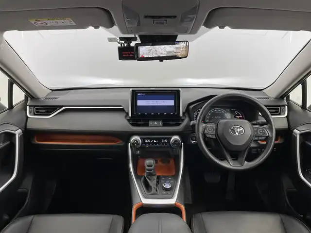 トヨタ ＲＡＶ４ アドベンチャー 富山県 2020(令2)年 4.1万km アーバンカーキ 純正9インチナビ（AM/FM/DVD/BT/フルセグ）/バックカメラ/ドライブレコーダー/ETC/デジタルインナーミラー/ブラインドスポットモニター/衝突被害軽減システム/レーダークルーズコントロール/レーンキープアシスト/コーナーセンサー/横滑り防止装置/レザーシート/オートLEDライト/オートマチックハイビーム/ステアリングスイッチ/純正アルミホイール/純正フロアマット/スマートキー