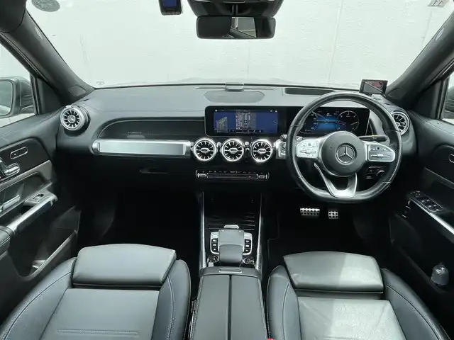 メルセデス・ベンツ ＧＬＢ２００ｄ AMGライン 東京都 2020(令2)年 5.6万km マウンテングレー AMGラインパッケージ/・AMGスタイリングパッケージ/・MBロゴ付きブレーキキャリパー/・レザーDINAMICAシート/・アダプティブハイビームアシスト・プラス/レザーエクスクルーシブパッケージ/・本革シート/・メモリ付きパワーシート/・シートヒーター/・アンビエント６４色/アドバンスパッケージ/・ヘッドアップディスプレイ/・アドバンスサウンドシステムスピーカー/パノラマサンルーフ/レーダーセーフティパッケージ/・アクティブディスタンスアシスト・ディストロニック/・アクティブブレーキアシスト/・アクティブブレーンキーピングアシスト/・アクティブステアリングアシスト