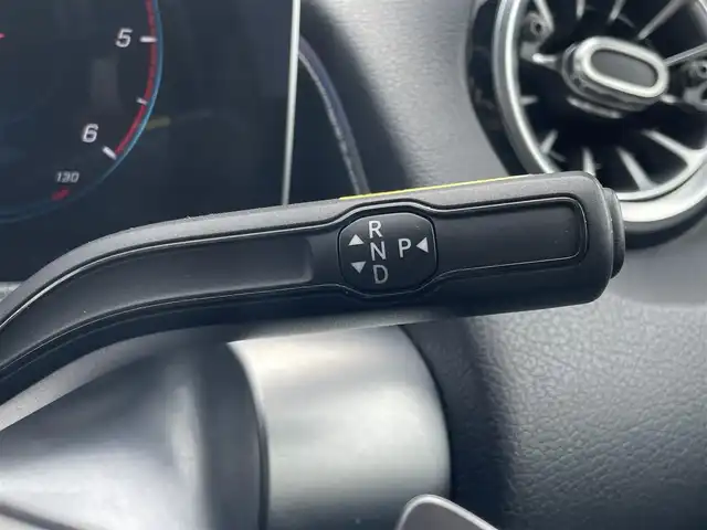 メルセデス・ベンツ ＧＬＢ２００ｄ AMGライン 東京都 2020(令2)年 5.6万km マウンテングレー AMGラインパッケージ/・AMGスタイリングパッケージ/・MBロゴ付きブレーキキャリパー/・レザーDINAMICAシート/・アダプティブハイビームアシスト・プラス/レザーエクスクルーシブパッケージ/・本革シート/・メモリ付きパワーシート/・シートヒーター/・アンビエント６４色/アドバンスパッケージ/・ヘッドアップディスプレイ/・アドバンスサウンドシステムスピーカー/パノラマサンルーフ/レーダーセーフティパッケージ/・アクティブディスタンスアシスト・ディストロニック/・アクティブブレーキアシスト/・アクティブブレーンキーピングアシスト/・アクティブステアリングアシスト