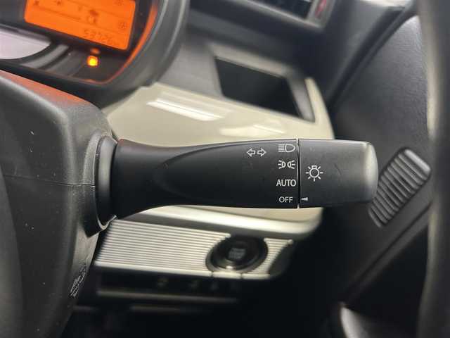 スズキ スペーシア HYBRID X 鹿児島県 2020(令2)年 5.4万km シフォンアイボリーM 社外7インチメモリナビ【MDV-D407BTW】/（ワンセグTV/AM/FM/CD/DVD/BT）/運転席シートヒーター/バックカメラ/ビルトインETC/前方ドライブレコーダー【HDR103】/衝突被害軽減ブレーキ/レーンキープアシスト/アイドリングストップ/クリアランスソナー/ステアリングスイッチ/社外13インチアルミホイール/フロアマット/ドアバイザー/禁煙車